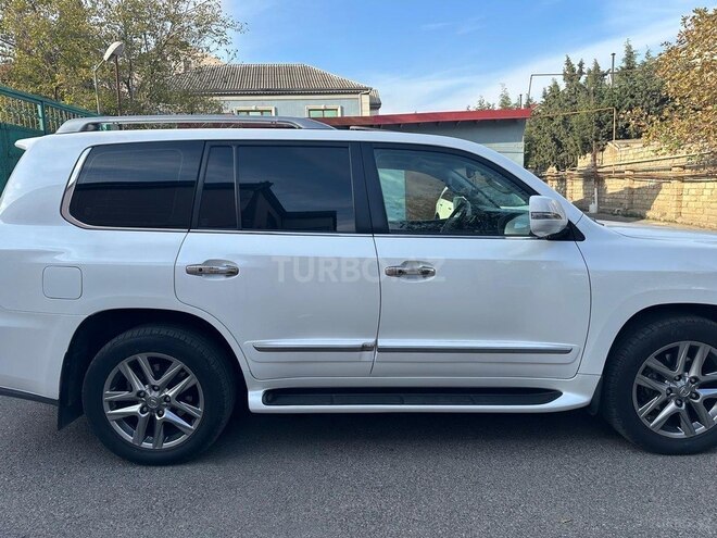 Lexus LX 570-2