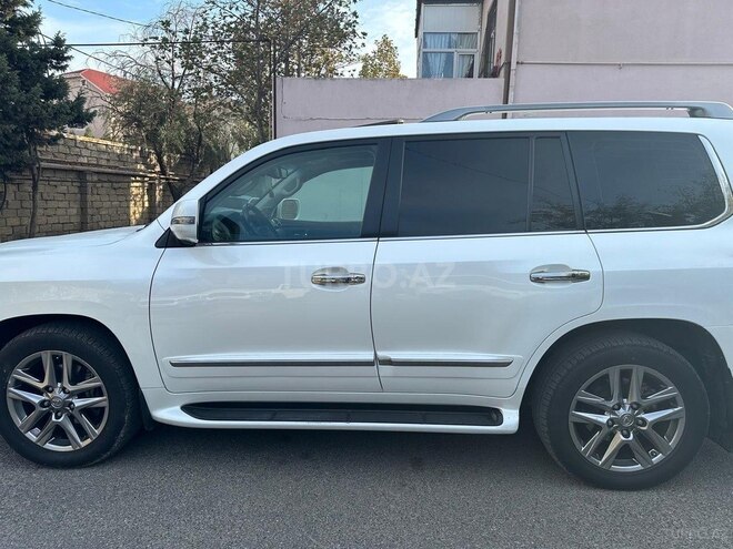 Lexus LX 570-12