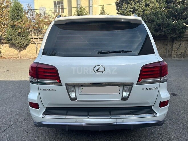 Lexus LX 570-13