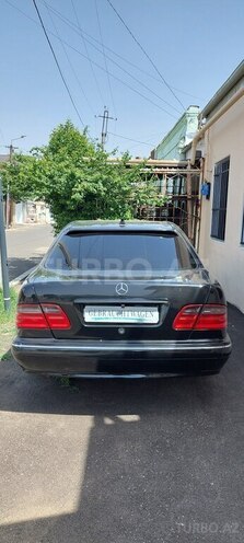 Mercedes E 240 2002, 380,000 km - 2.4 l - Gəncə