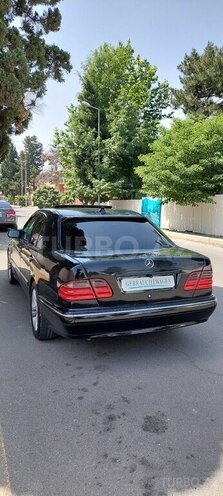 Mercedes E 240 2002, 380,000 km - 2.4 l - Gəncə