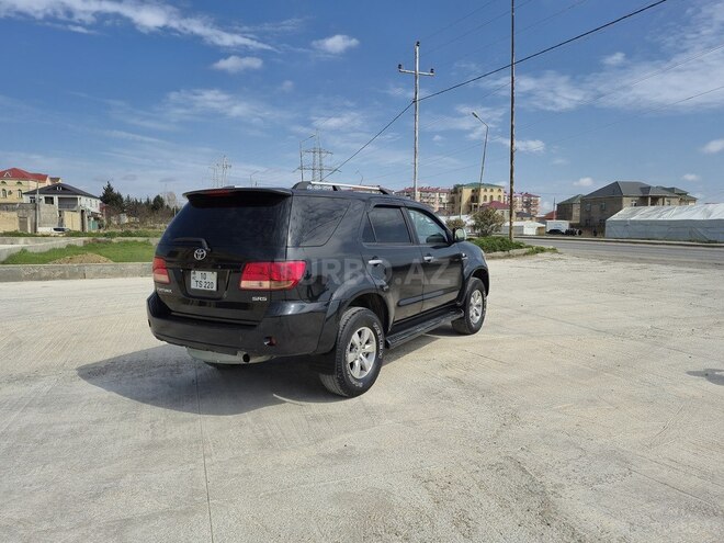 Toyota Fortuner-8