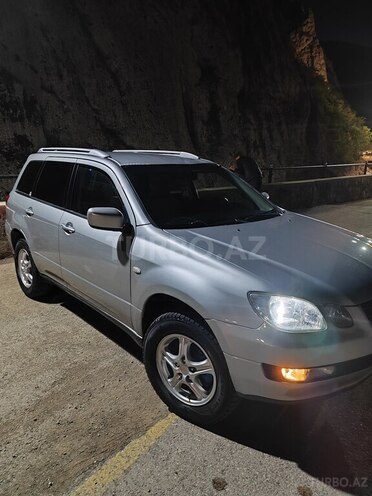 Mitsubishi Airtrek 2003, 325,490 km - 2.4 л - Quba