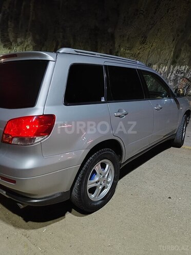 Mitsubishi Airtrek 2003, 325,490 km - 2.4 л - Quba