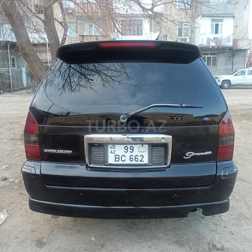 Mitsubishi Grandis 2002, 290,000 km - 2.4 l - Gəncə