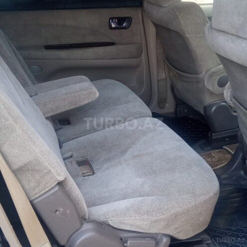 Mitsubishi Grandis 2002, 290,000 km - 2.4 l - Gəncə
