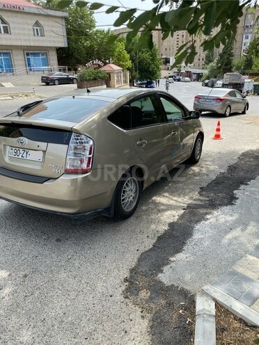 Toyota Prius-6