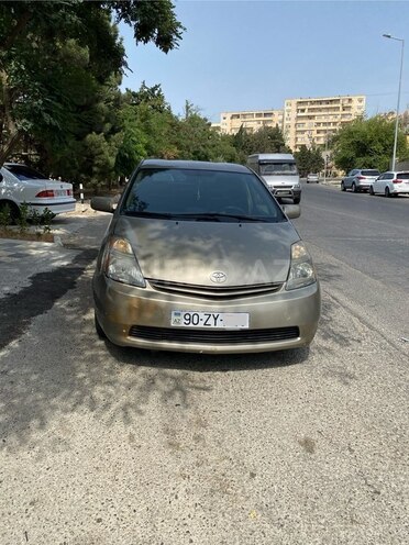 Toyota Prius-1