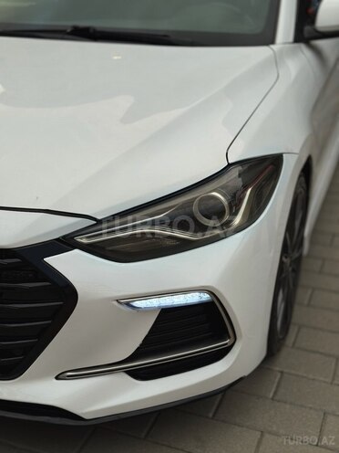 Hyundai Elantra 2017, 95,000 km - 1.6 л - Bakı