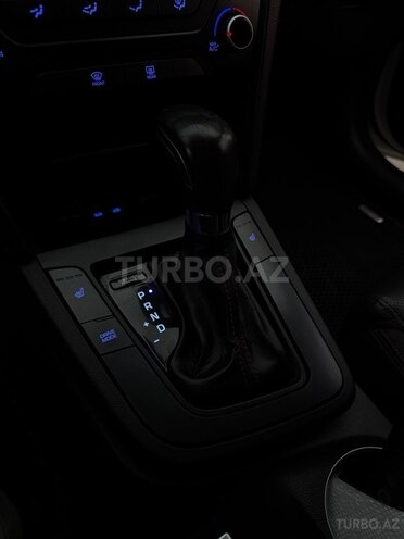 Hyundai Elantra 2017, 95,000 km - 1.6 л - Bakı