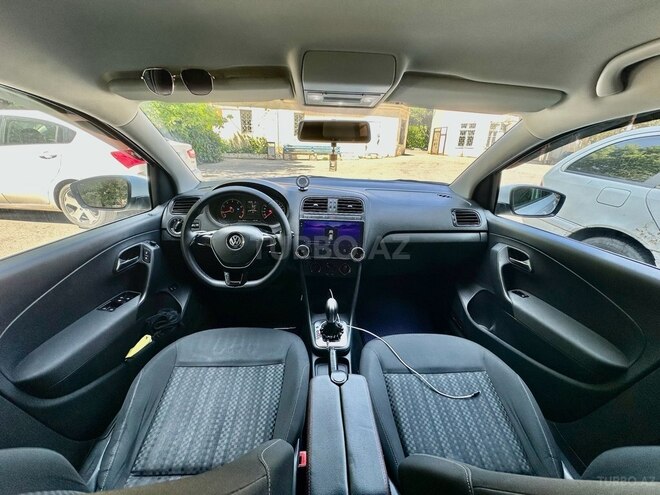 Volkswagen Polo 2018, 164,000 km - 1.6 л - Bakı