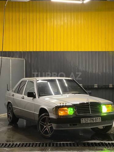 Mercedes 190-4