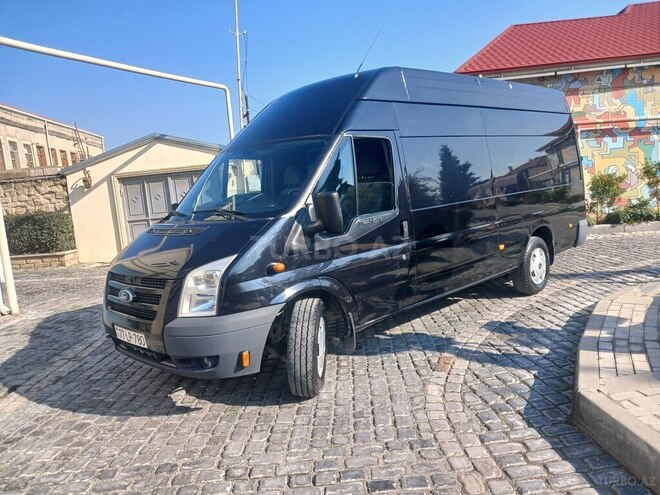 Ford Transit-2
