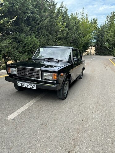 LADA (VAZ) 2107-2