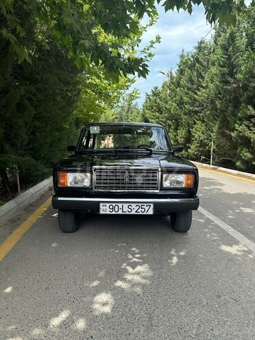 LADA (VAZ) 2107-1