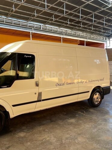 Ford Transit-5
