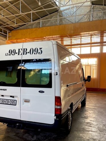 Ford Transit-7