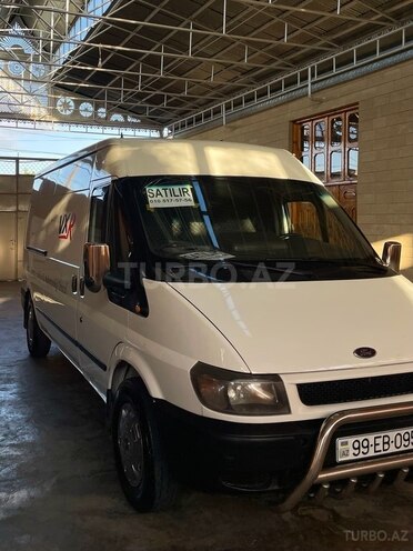 Ford Transit-2