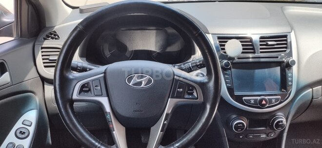 Hyundai Accent 2015, 191,698 km - 1.4 л - Bakı