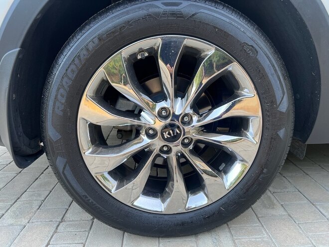 Kia Sorento-7