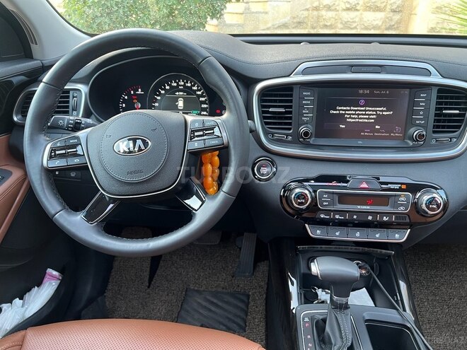 Kia Sorento-16