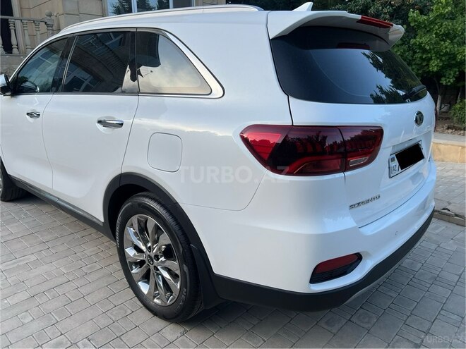 Kia Sorento-21