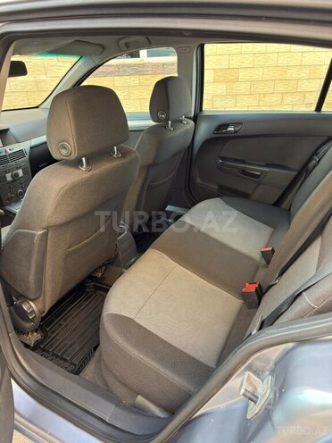 Opel Astra 2006, 233,231 km - 1.4 l - Gəncə