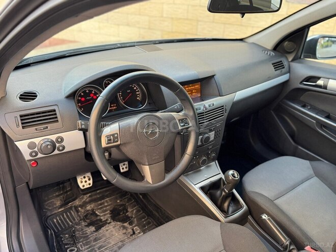 Opel Astra 2006, 233,231 km - 1.4 l - Gəncə