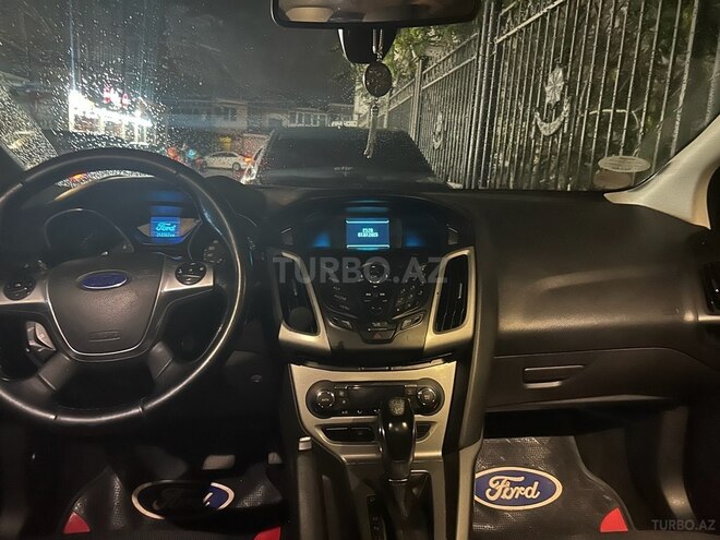 Ford Focus 2014, 241,544 km - 1.6 л - Bakı