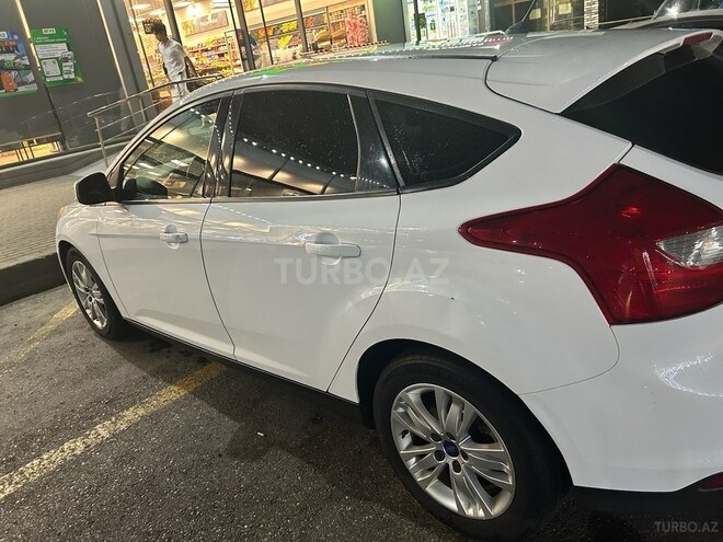 Ford Focus 2014, 241,544 km - 1.6 л - Bakı