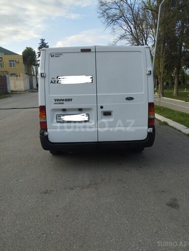 Ford Transit-4