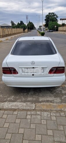 Mercedes E 220 d 2001, 338,448 km - 2.2 l - Masallı