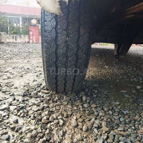Ford Transit-15