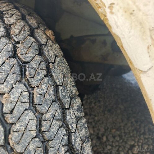 Ford Transit-10