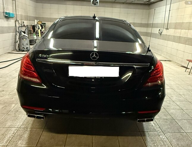 Mercedes S 400-8