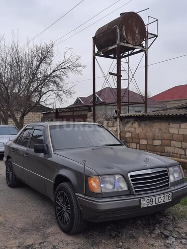 Mercedes E 220 d 1992, 500,000 km - 2.2 l - Beyləqan