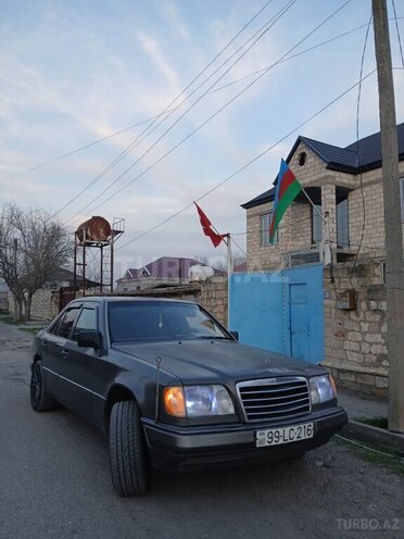 Mercedes E 220 d 1992, 500,000 km - 2.2 l - Beyləqan