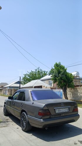 Mercedes E 220 d 1992, 500,000 km - 2.2 l - Beyləqan
