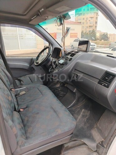 Mercedes Vito 112 2002, 399,000 km - 2.2 l - Bakı