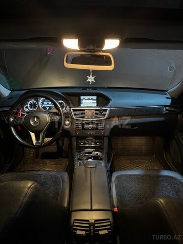 Mercedes E 220 d 2013, 217,000 km - 2.2 л - Bakı