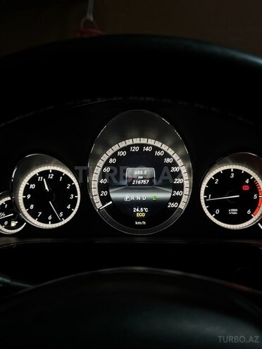Mercedes E 220 d 2013, 217,000 km - 2.2 л - Bakı
