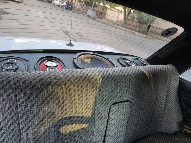 LADA (VAZ) 2107 2001, 75,000 km - 1.6 л - Yevlax