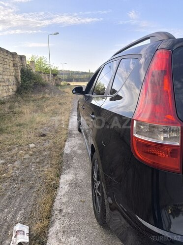 Hyundai i30 2010, 290,000 km - 1.6 l - Quba