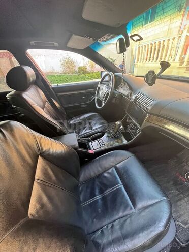 BMW 525 2001, 111,111 km - 2.5 л - Bakı