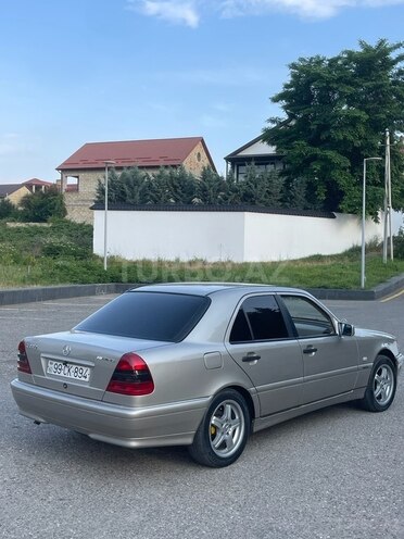 Mercedes C 180 1998, 413,000 km - 1.8 л - Quba