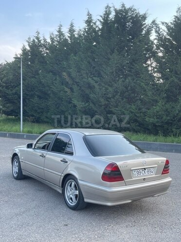 Mercedes C 180 1998, 413,000 km - 1.8 л - Quba