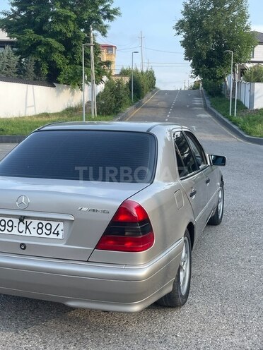 Mercedes C 180 1998, 413,000 km - 1.8 л - Quba
