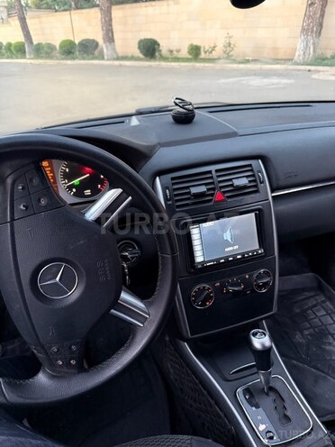 Mercedes B 180 2010, 87,000 km - 1.8 л - Tovuz