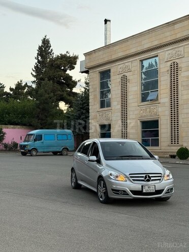 Mercedes B 180 2010, 87,000 km - 1.8 л - Tovuz