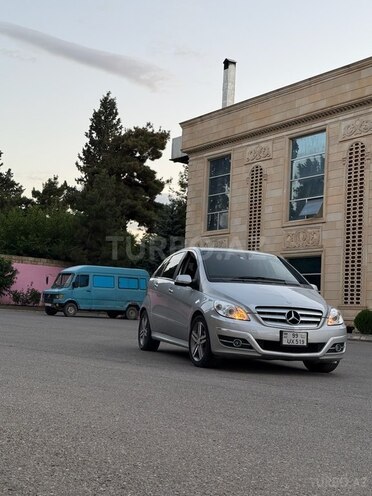 Mercedes B 180 2010, 87,000 km - 1.8 л - Tovuz
